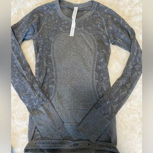 Lululemon longsleeve